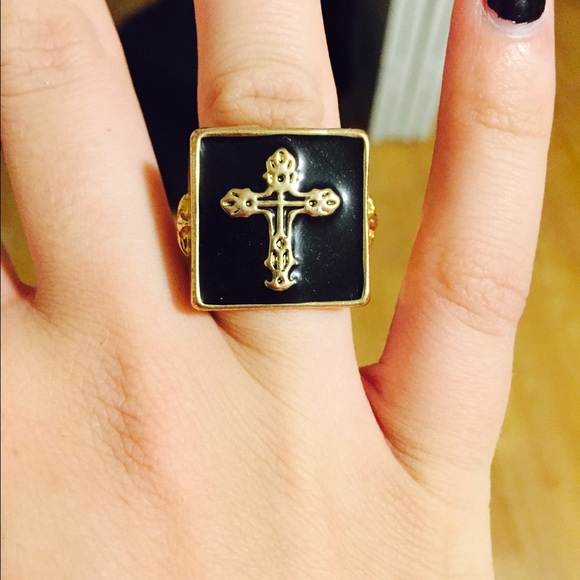 Black and cold cross ring