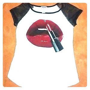 Lipstick Shirt