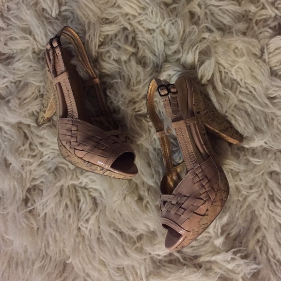 Nude Seychelles Platform Pumps - Picture 2 of 3