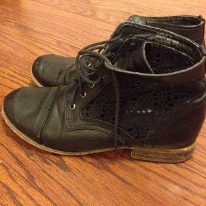 BUNDLE Lace ankle booties and yellow crop BUNDLE