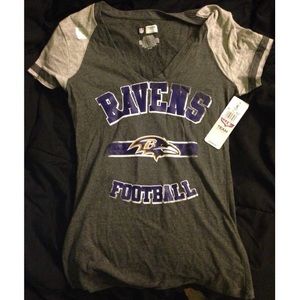 ⚠️ON HOLD⚠️Official NFL Ravens T-shirt