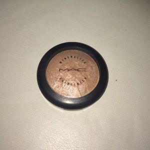 Mac soft & gentle mineralize skinfinish (new)