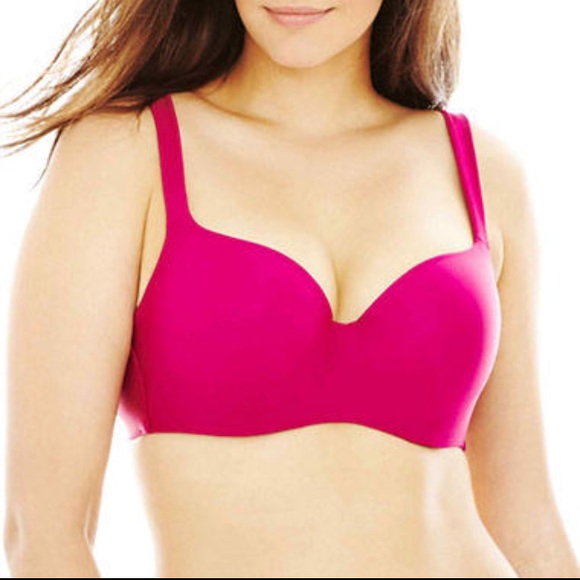 Set of 2 Ambrielle full figure bras.