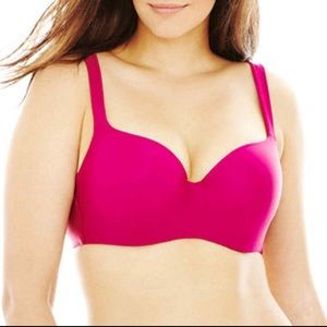 Set of 2 Ambrielle full figure bras.