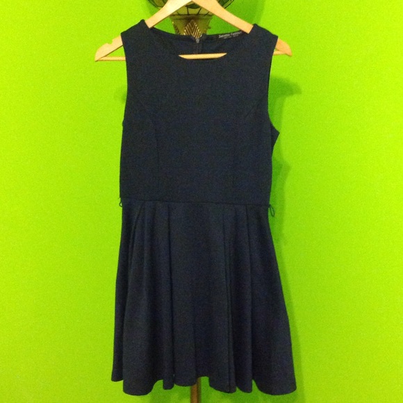 Navy blue dress & red belt - Picture 2 of 4