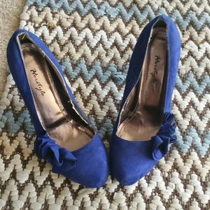 Women's blue heels