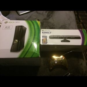 Xbox 360 4GB