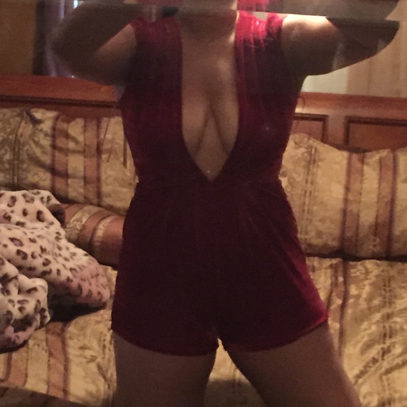 Velvet romper - Picture 4 of 4