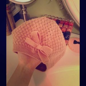 NWOT Pink knit hat with bow