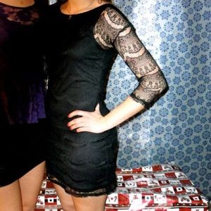 Medium lace dress