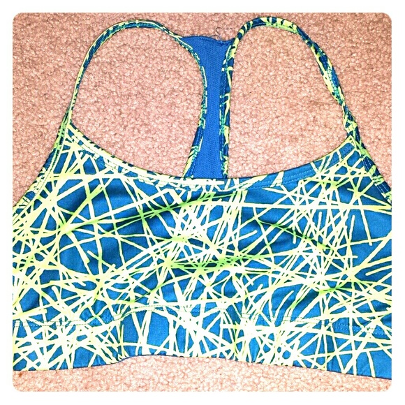 Razor back sports bra
