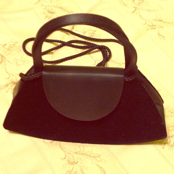 New black purse