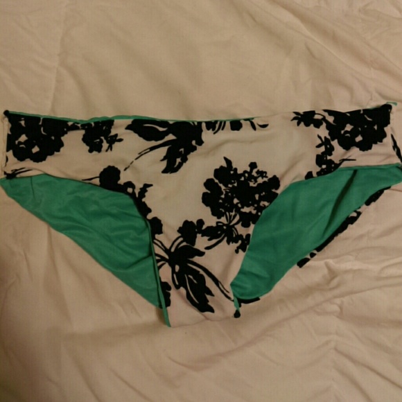 Reversable floral/blue bikini bottoms