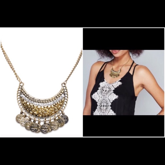 NWT! Gold gypsy coin bib necklace
