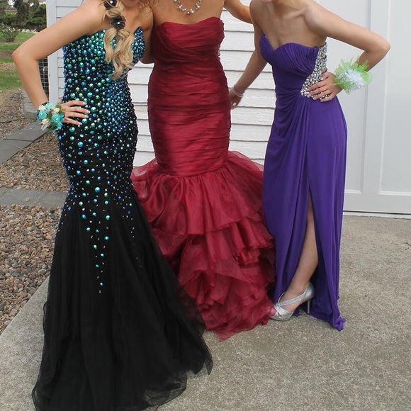 Prom dress for sale! - Picture 1 of 4