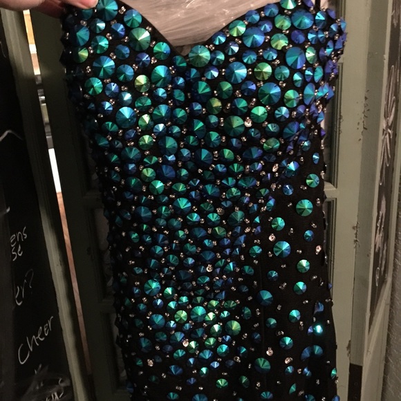 Prom dress for sale! - Picture 3 of 4