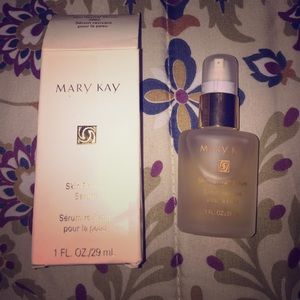MARY K BRAND NEW SKIN REVIVAL SERUM