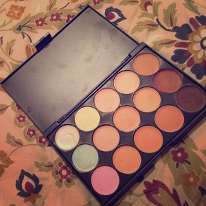 CONCEALER PALETTE