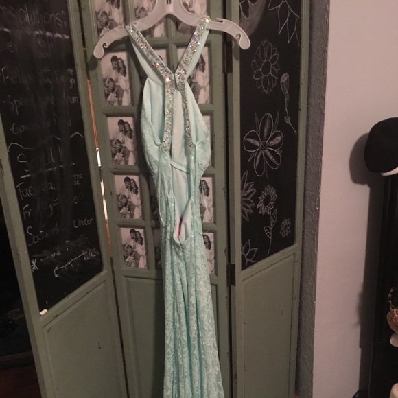 Prom dress for sale! - Picture 4 of 4