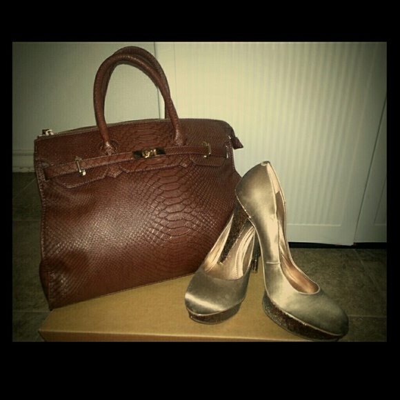 SOLD-Gold shoes
