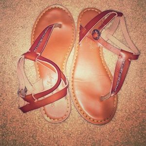 American eagle sandals