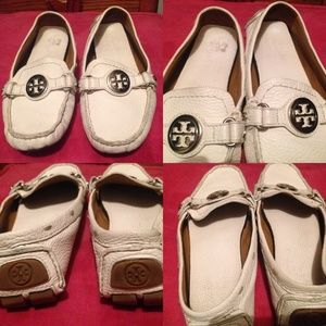 BUNDLE: Loafers and Juicy tee