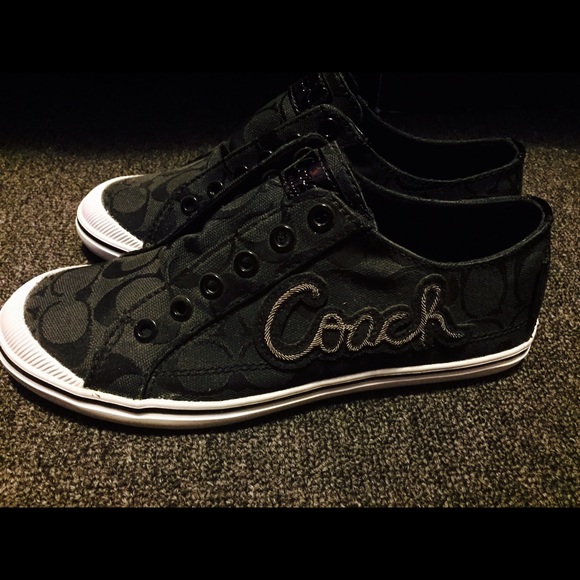 Coach shoes original wore only once size 7