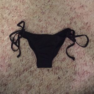 Scrunch, cheeky black bikini