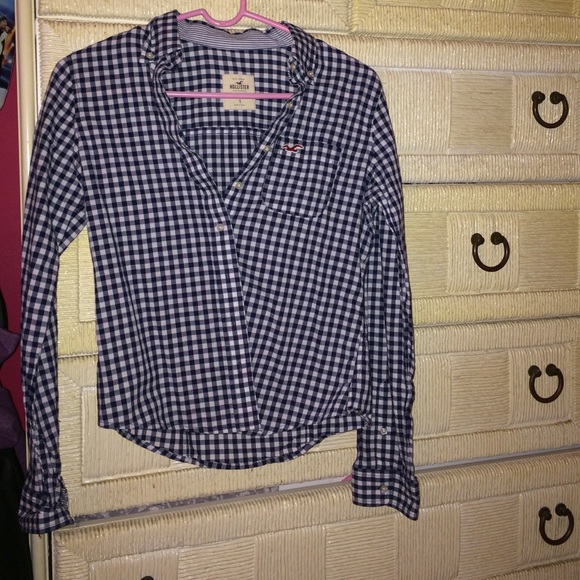 Navy blue and white checkered flannel