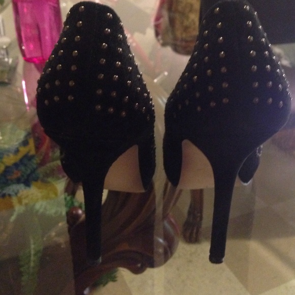 Pumps - Picture 4 of 4