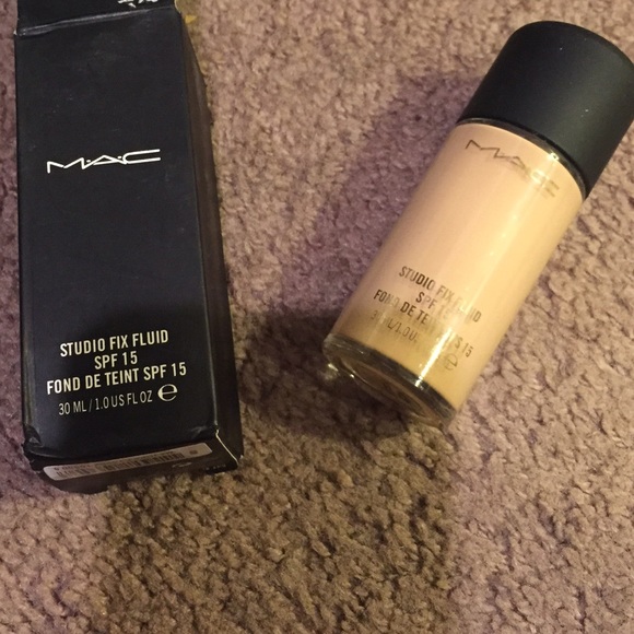 Fluid foundation