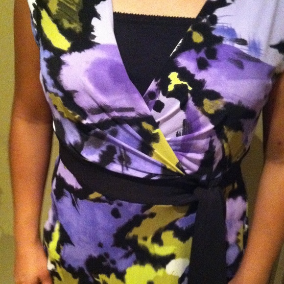 Dress - Picture 3 of 4