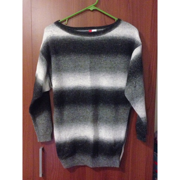 H&M Sweaters - H&M Sweater