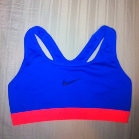 Nike sports bra