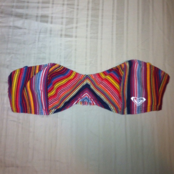 •SOLD• Roxy bikini top