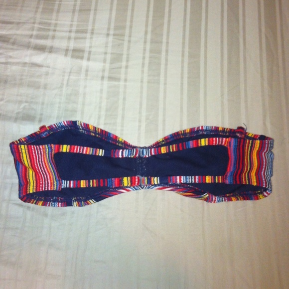 •SOLD• Roxy bikini top - Picture 2 of 2