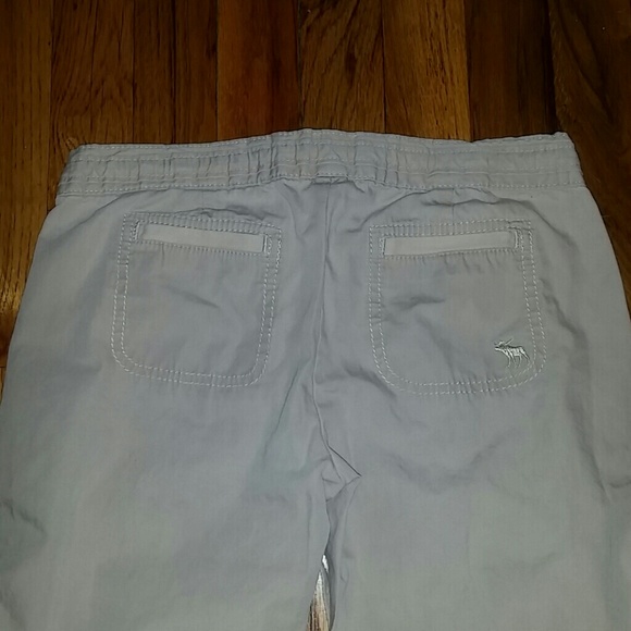Abercrombie Kids Khaki Pants Size Medium - Picture 3 of 3