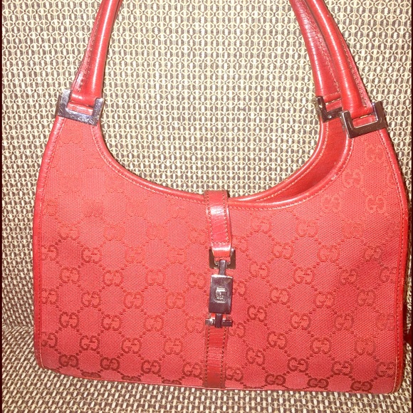 ️🚫SOLD🚫Gucci Red! 💯👛