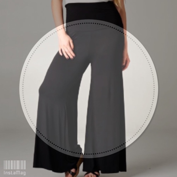 🌺3X HOST PICK🌺EVERYBODY NEEDS BLACK PALAZZOS! - Picture 2 of 2