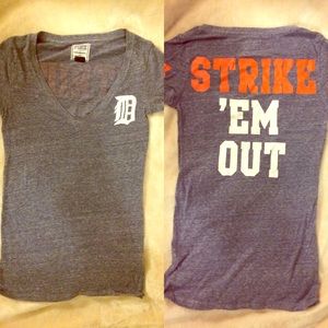 Victoria's Secret PINK Detroit Tigers shirt XS