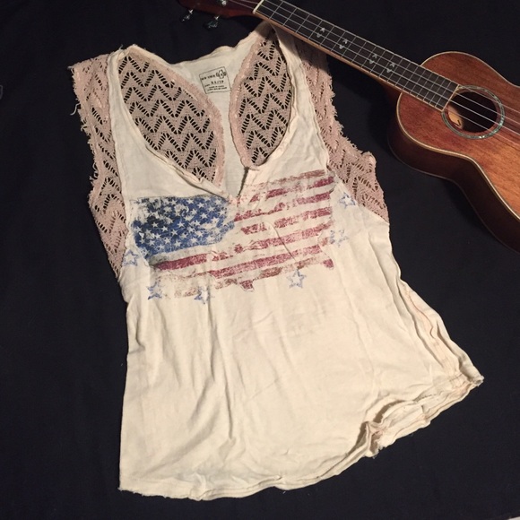 American flag free people top