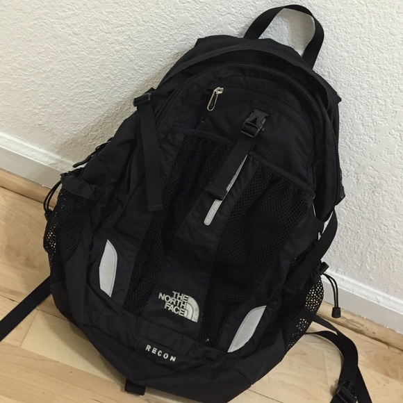 Black "Recon" North Face backpack