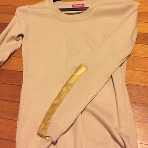 Gold and tan sweater