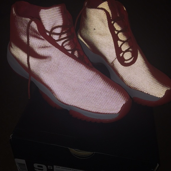 JORDAN FUTURE INFRARED 23-white 9.5 mens - Picture 2 of 3