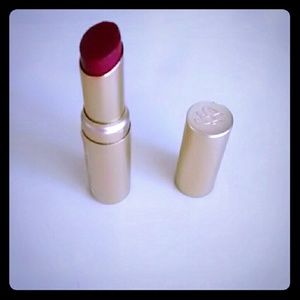 Too Faced La Creme lipstick loganberry