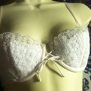 White Floral Lace Cut Out VS Very Sexy Push-Up Bra