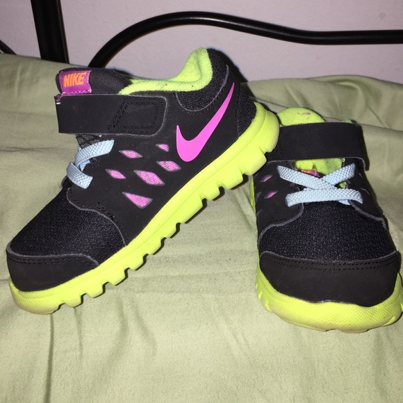 Sold.....Nike toddler sneaker