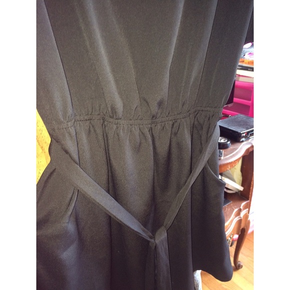 Little Black Dress - Picture 4 of 4