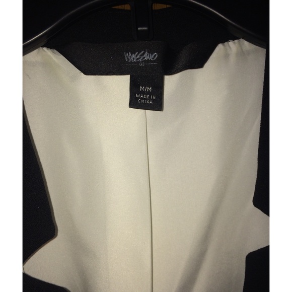 Mossimo White & Black Blazer - Picture 4 of 4