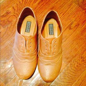 Cute Urban Oxfords- Deena and Ozzy